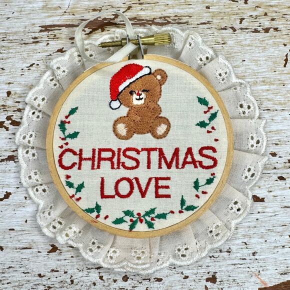 VTG Russ Christmas Love Santa Bear Circle Lace Ornament Embroidered - Picture 1 of 8